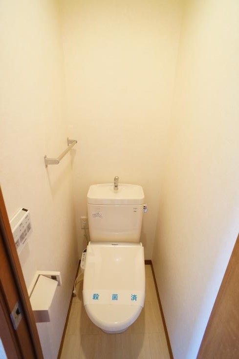 周辺環境便利＆風呂トイレ別・独立洗面台付きの快適なお部屋☆【シャルム桜ケ丘101】