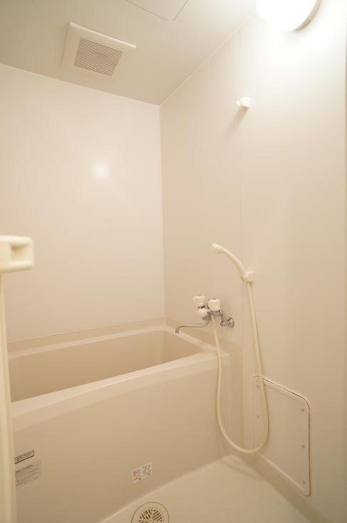周辺環境便利＆風呂トイレ別・独立洗面台付きの快適なお部屋☆【シャルム桜ケ丘101】