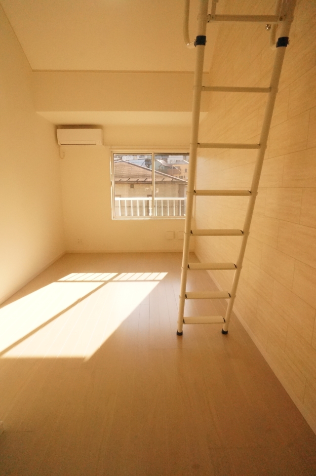 広々5.7帖のロフト付き、築浅のお部屋☆【アスコート古淵】