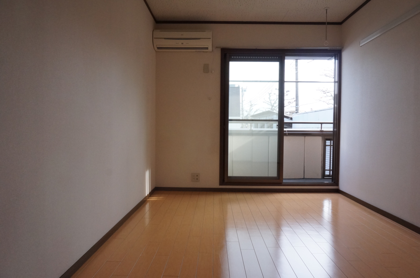 【新宿区で5万円台！！】3路線利用可！駅徒歩5分の好立地物件＜メゾンコスモス＞