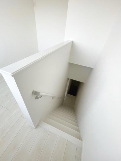 ☆北欧風の家具もマッチするお部屋☆（ミント白鷺）