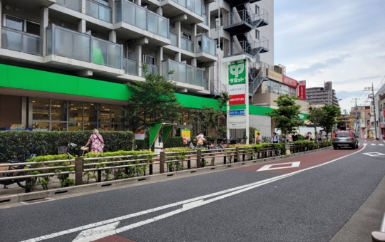 芦花公園駅エリアの食品店☆　【サミット】
