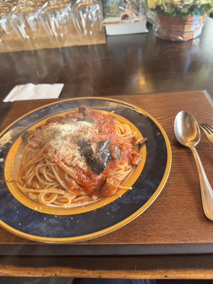 サラダ＆パスタランチも美味しい！イタリアンレストラン【花冠】
