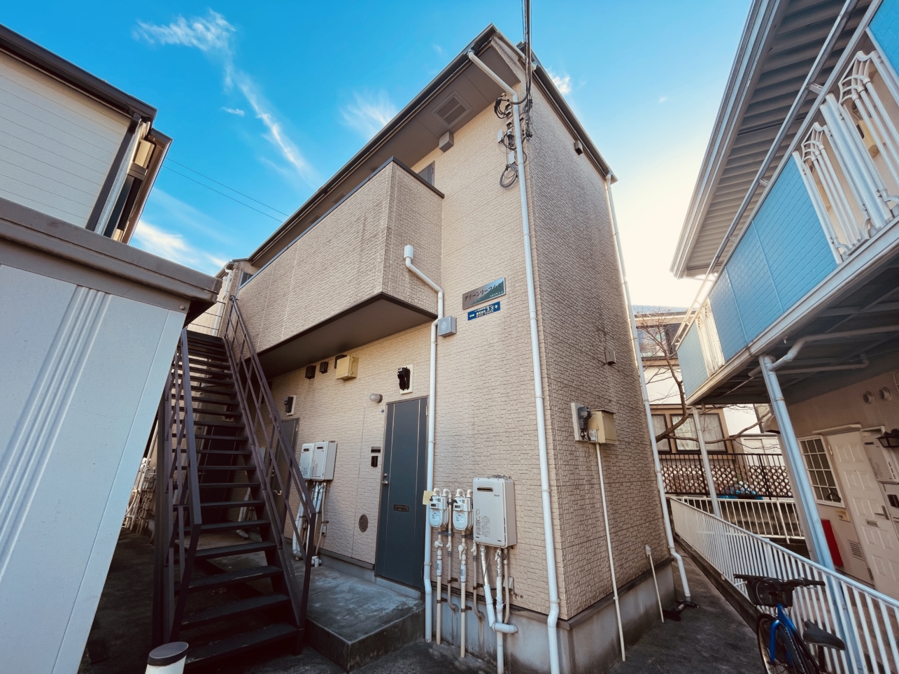 【グリーンリーフ白楽】バス・トイレ別！白楽！平坦地！最上階・角部屋！1K