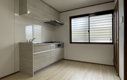 ☆積水施工の綺麗な広々2DK！(レミントンテラスB 201)☆
