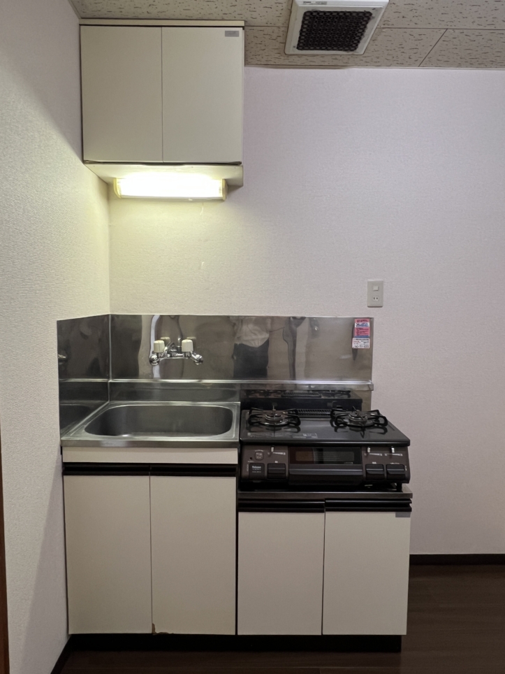 駅から３分！商店街沿いの駅近物件【品田ビル】