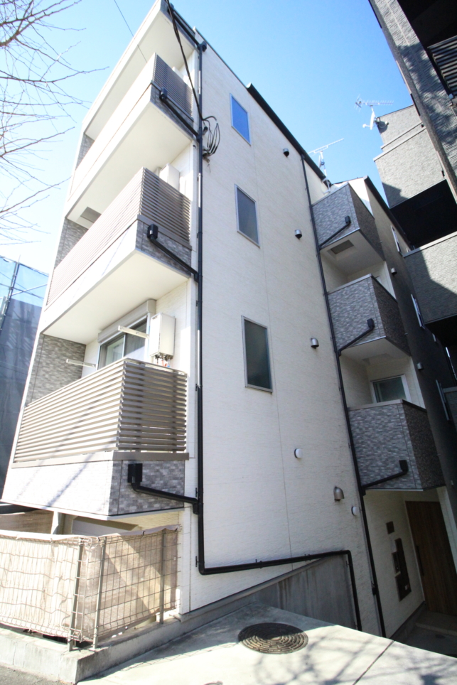築浅オートロック付き☆設備も豊富です！【プレステリア上平間】