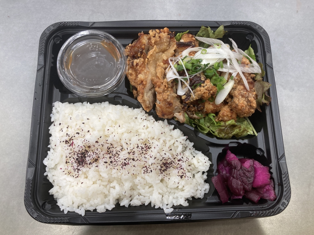 経堂店近くのとり鉄にてランチ持ち帰り！