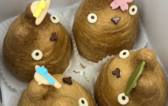 トトロのシュークリーム専門店【白髭のシュークリーム工房】