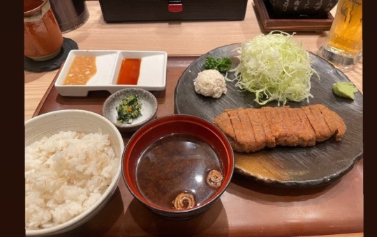 衣サクサク！【牛かつもと村　横浜ジョイナス店】