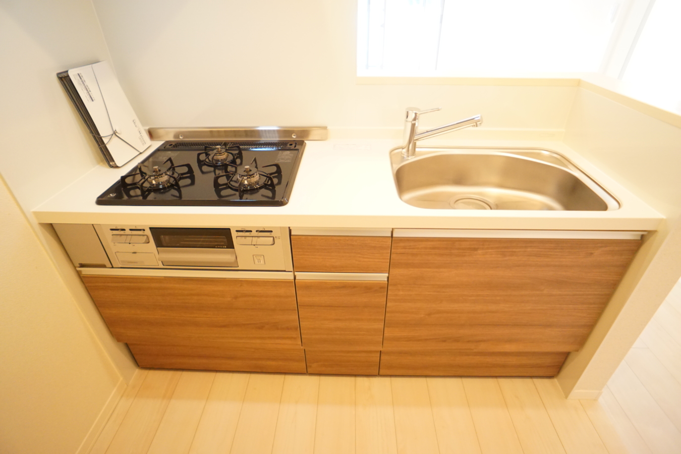 全室エアコン完備！2019年築のきれいな1LDKのお部屋☆(BEREO狛江)
