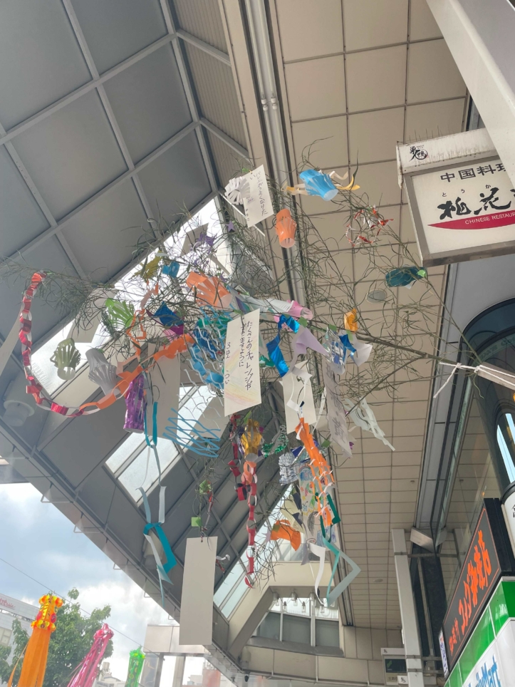 巣鴨の夏の風物詩「七夕ささ飾り」開催中！☆笹に願いを～☆