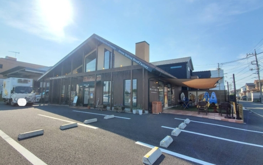 イートインあり駐車場ありのパン屋さん【夢造りパン工房 相模原本店/下溝駅】