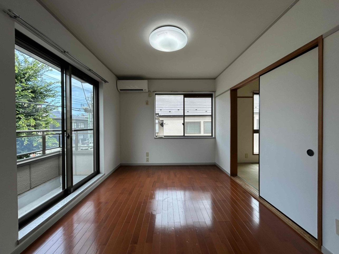 小平駅徒歩5分！日当たり良好！２DKの角部屋です♪