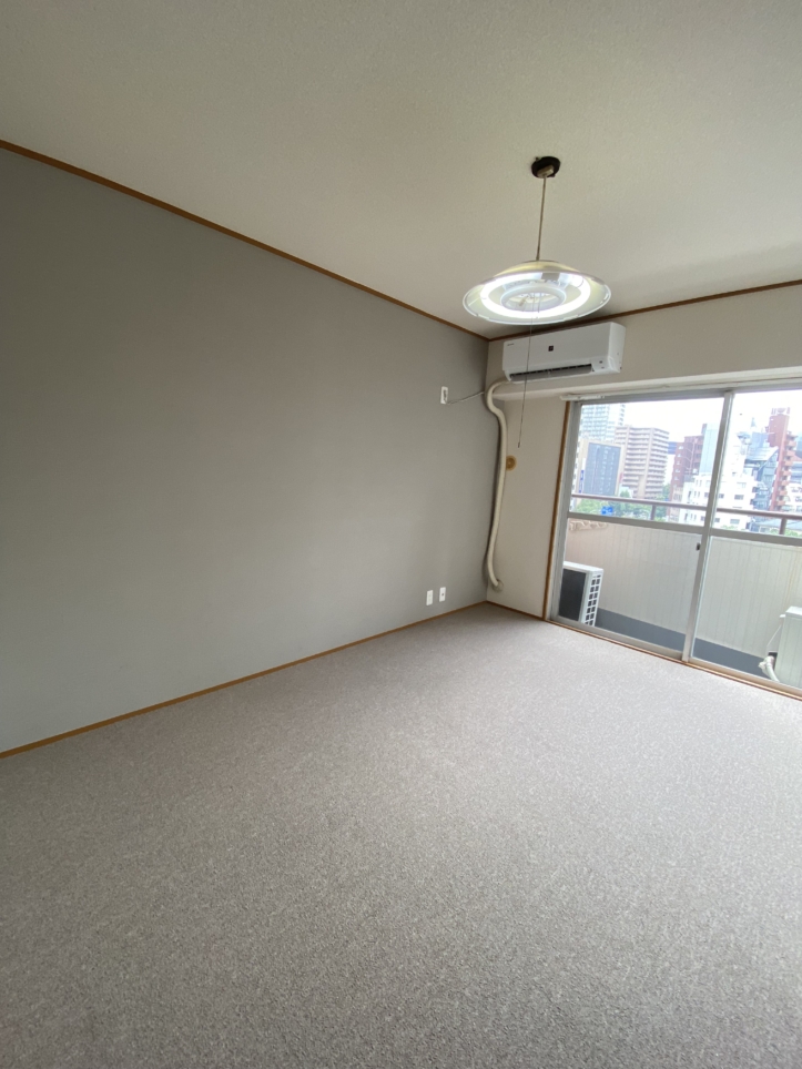 都会の真ん中～新宿御苑6F眺望の良いお部屋に住む～＜ハイホーム本陣＞