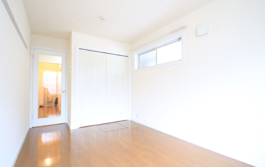 【モントレゾール】駅近の2面採光角部屋☆彡きれいな広めの1K♪