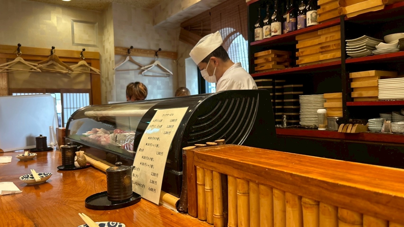 リーズナブルにお鮨が食べられる　～鮨わせた～