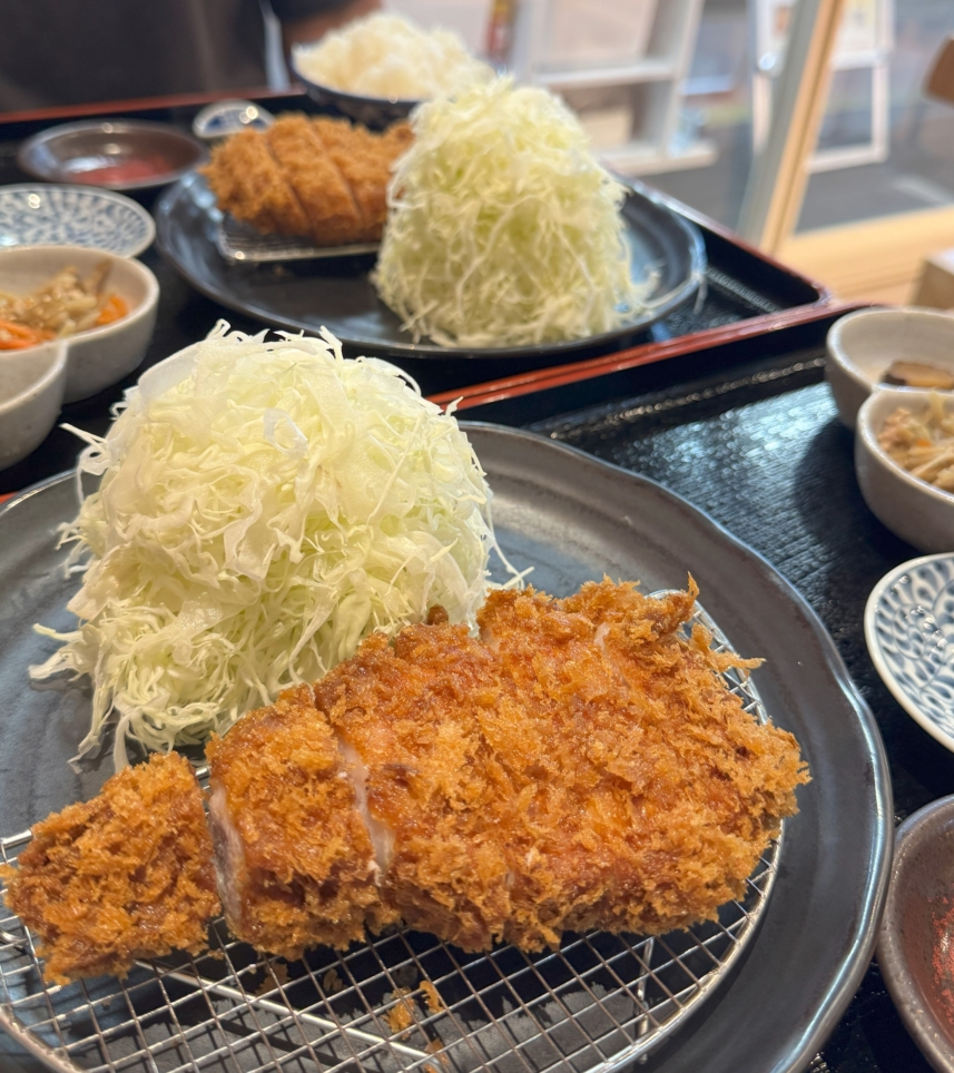 ☆ここでしか食べられないトンカツ！☆