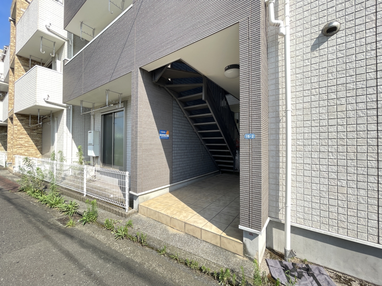 ２面採光でお部屋が明るい♪　最寄り駅まで3分以内！　～アザーレ西横浜A棟～