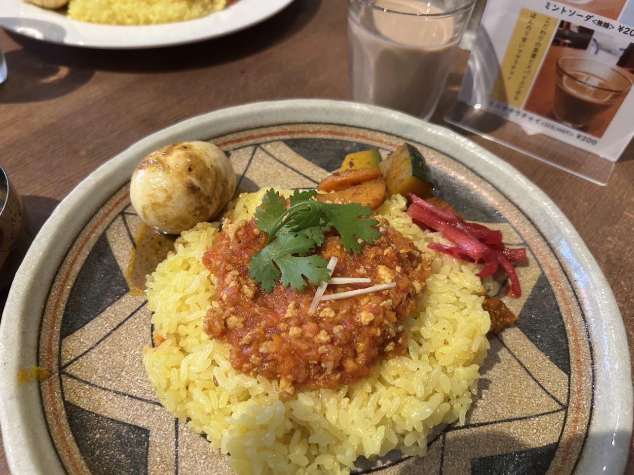 関内駅の優しいスパイスカレー「mint-deli」