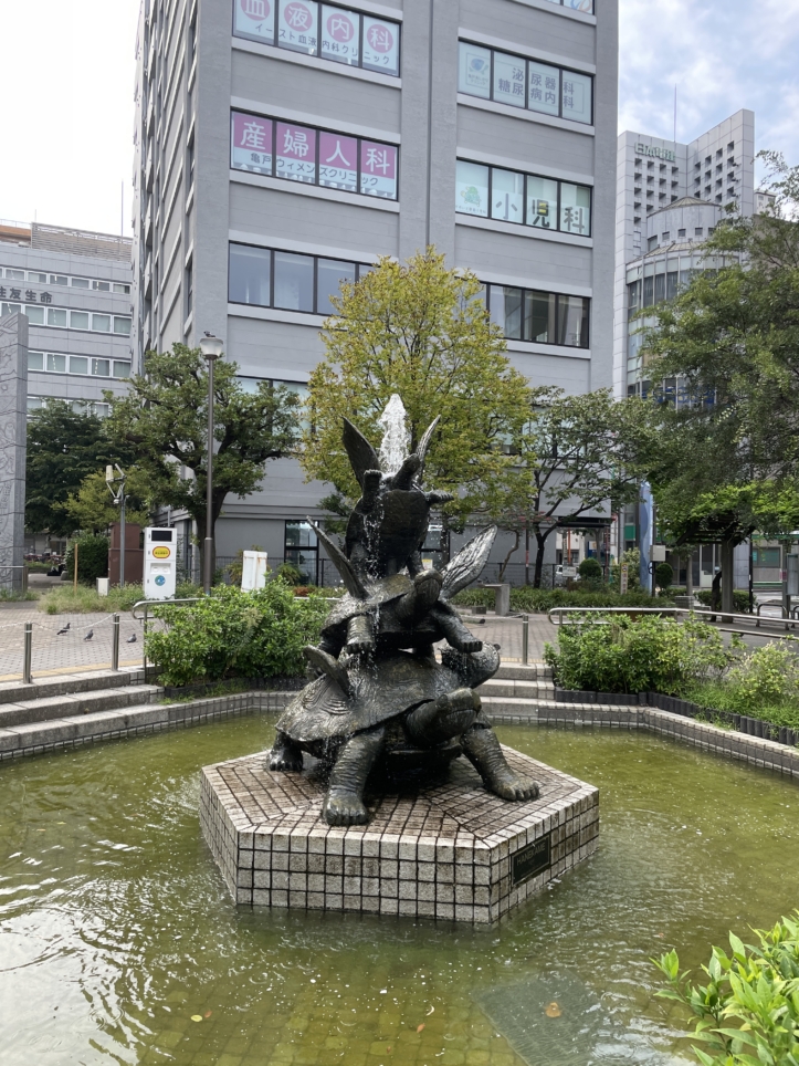 亀のモニュメントがかわいい♪亀戸駅すぐ！癒しのスポット「亀戸駅前公園」