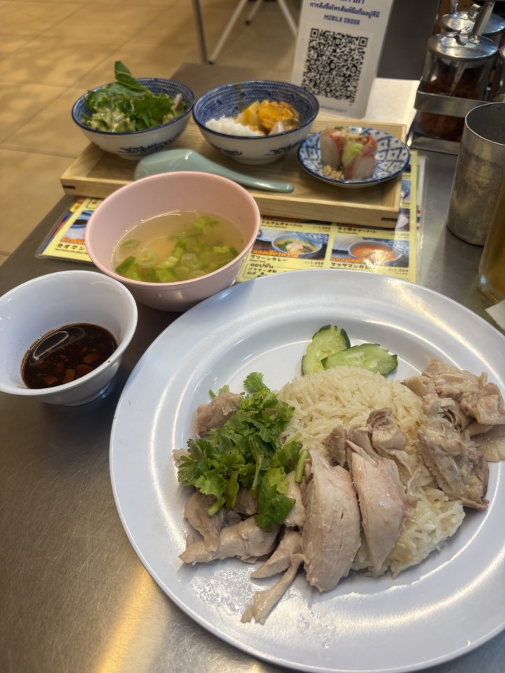 タイの屋台を再現☆【タイ屋台999二子玉ライズS.C店】
