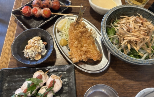 人気の野毛！お昼もゆっくり楽しめます「のげちゃん」