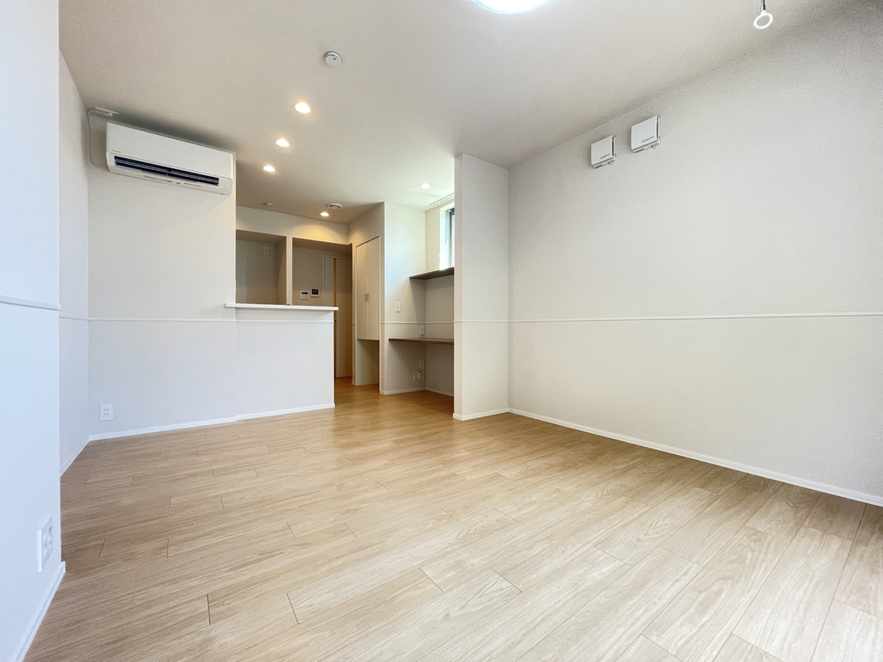 閑散な住宅街の中に新築　～グリーンフォレスト～