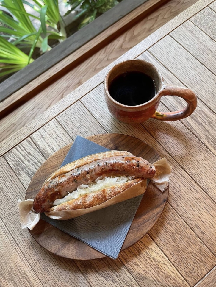 ☆メディアにも紹介されたホットドッグが美味しいお店☆【パドラーズコーヒー】