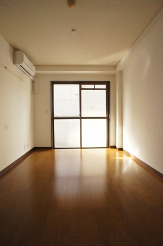 登戸駅徒歩3分の3LDK！！☆(アネックス登戸102)