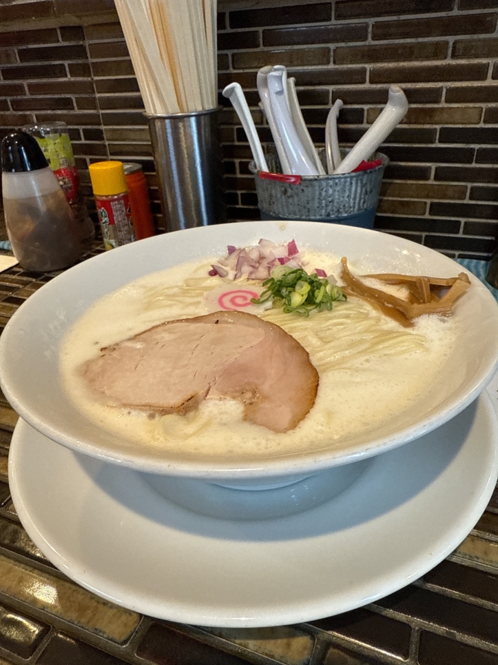 新丸子の貝だしラーメン！【Noodles Kitchen GUNNERS】