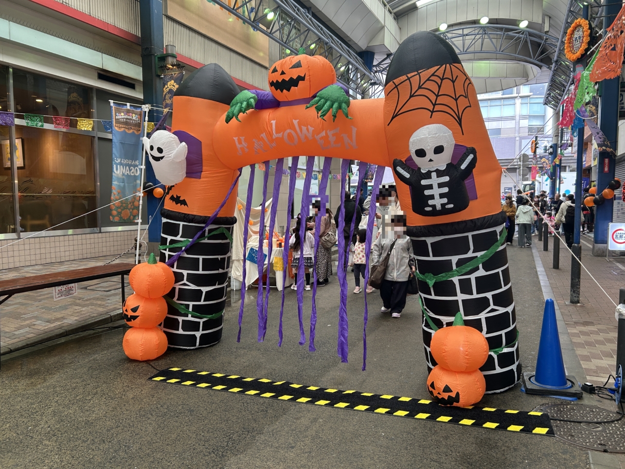 上大岡ハロウィン開催中