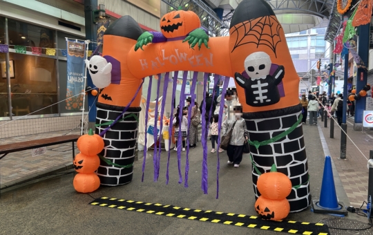 上大岡ハロウィン開催中