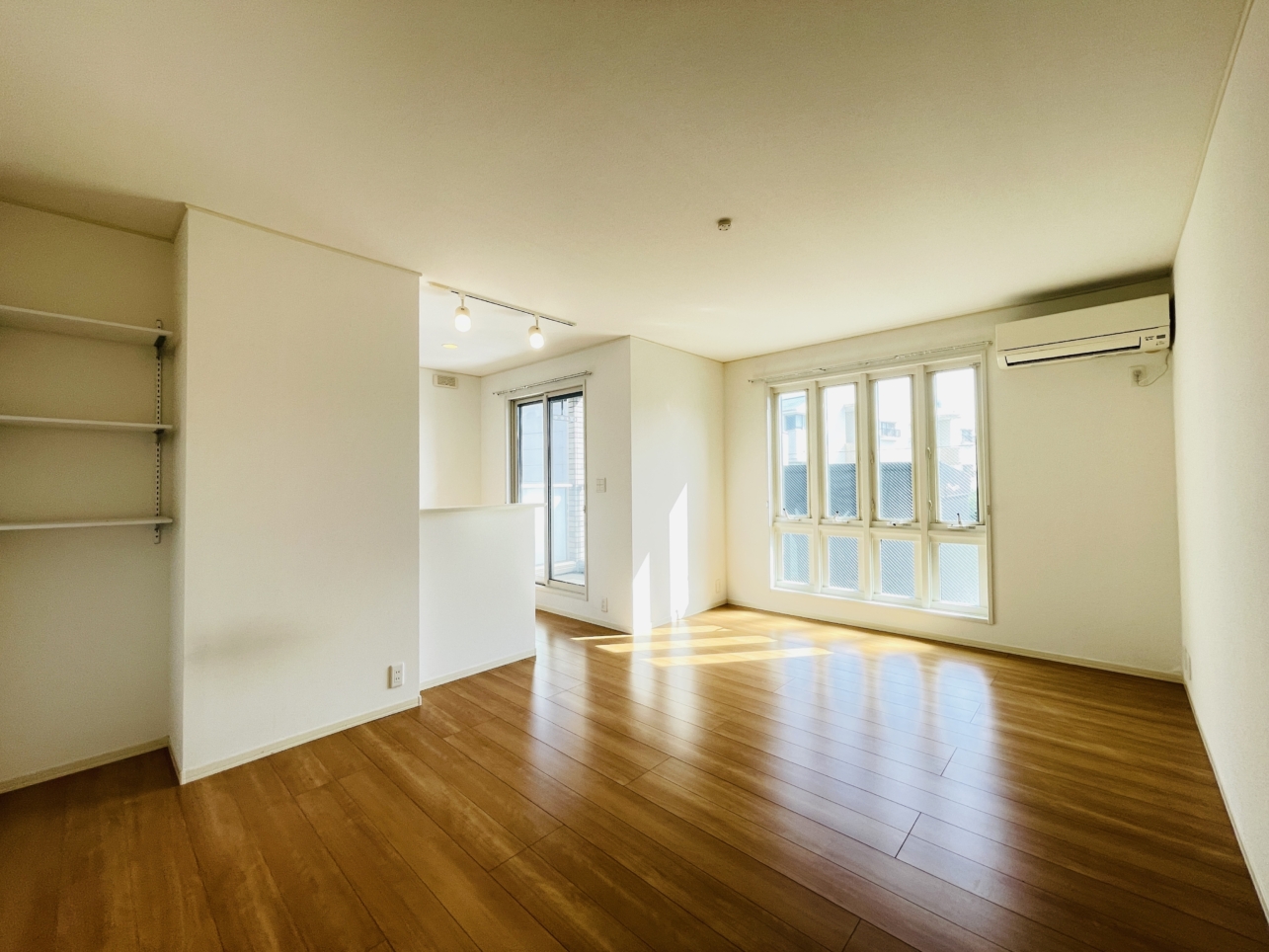 【ＫＥＮ’Ｓ　ＨＯＵＳＥ　Ⅰ】安心のセキスイハイム施工！敷地内駐車場あり