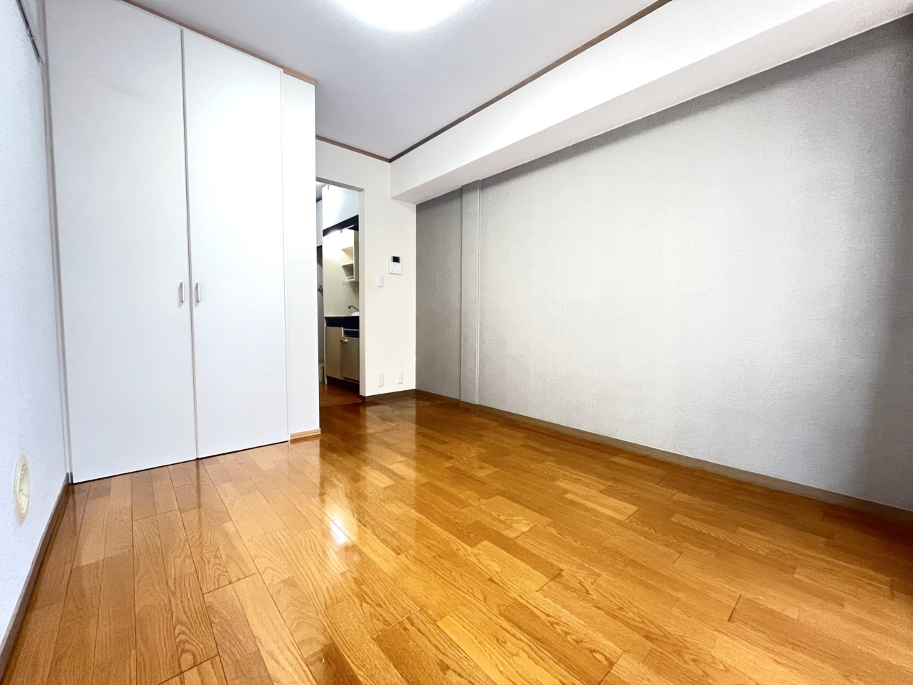 商店街近くでお買い物便利　クレインズ・ヒル　２０３号室　（鶴見区）