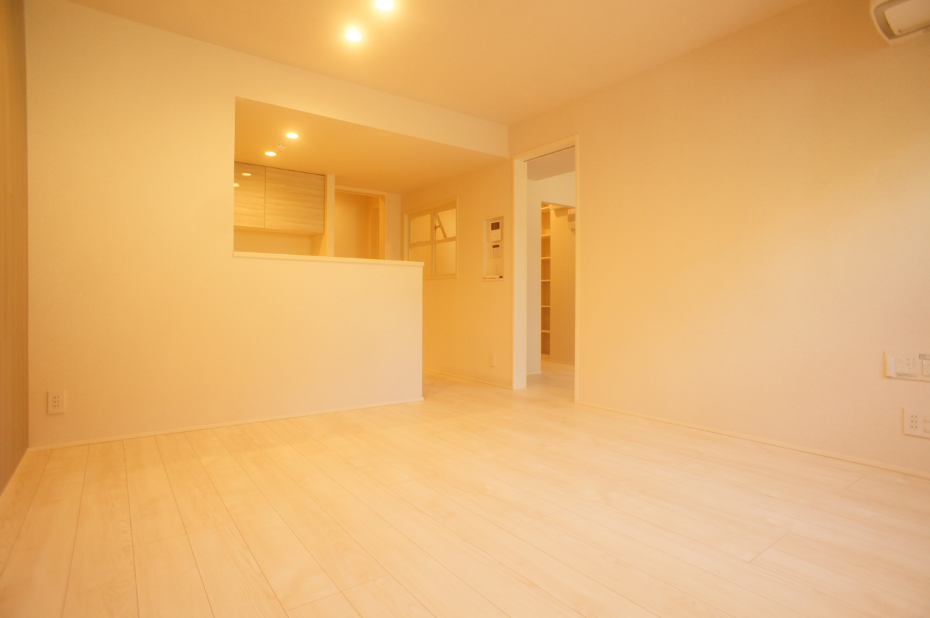 築浅シャーメゾン！大切なペットと住めます☆【テイルパイン】