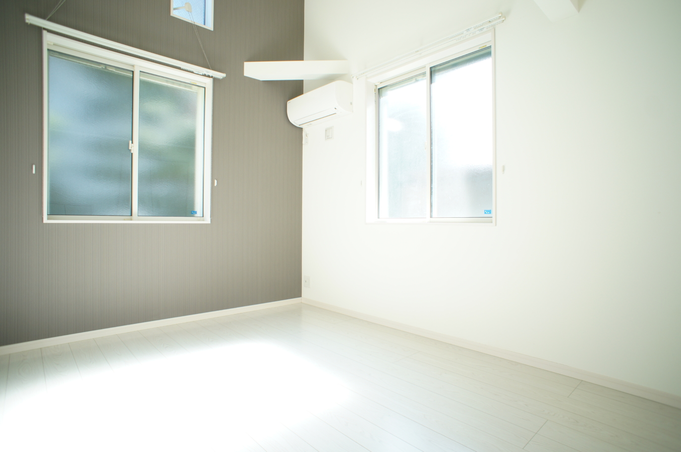 ☆NURO光インターネット使用料無料のアパート（ｌａ　ｖｉｔａ南多摩）☆