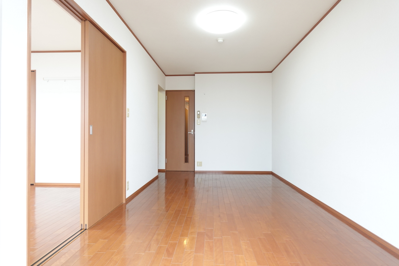 オートロック付２ＬＤＫマンション出ました♪【メゾンルネ】