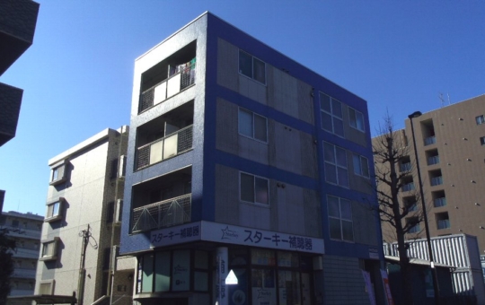 夜でも安心♪大通り近くの☆キャピタルビル☆(多摩センター駅から徒歩7分)