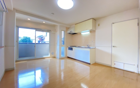 【アルピーノ神大寺】ペット飼育可能！コンビニ目の前・平坦地にあるマンションです♪