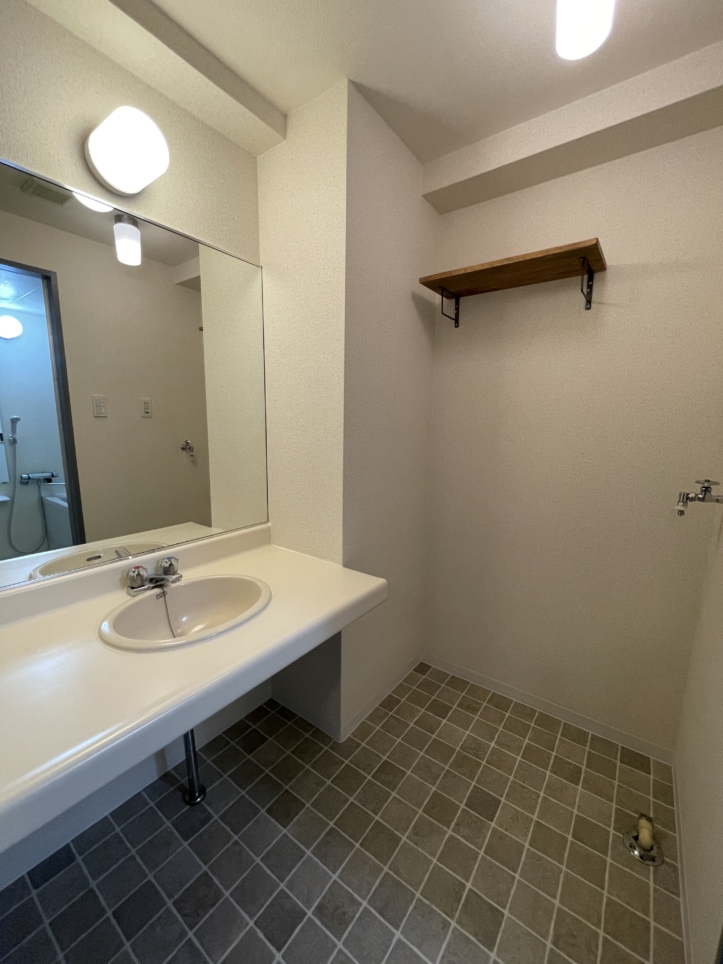 国領駅徒歩4分　駅近ファミリータイプ♪マンションプレステージⅡ