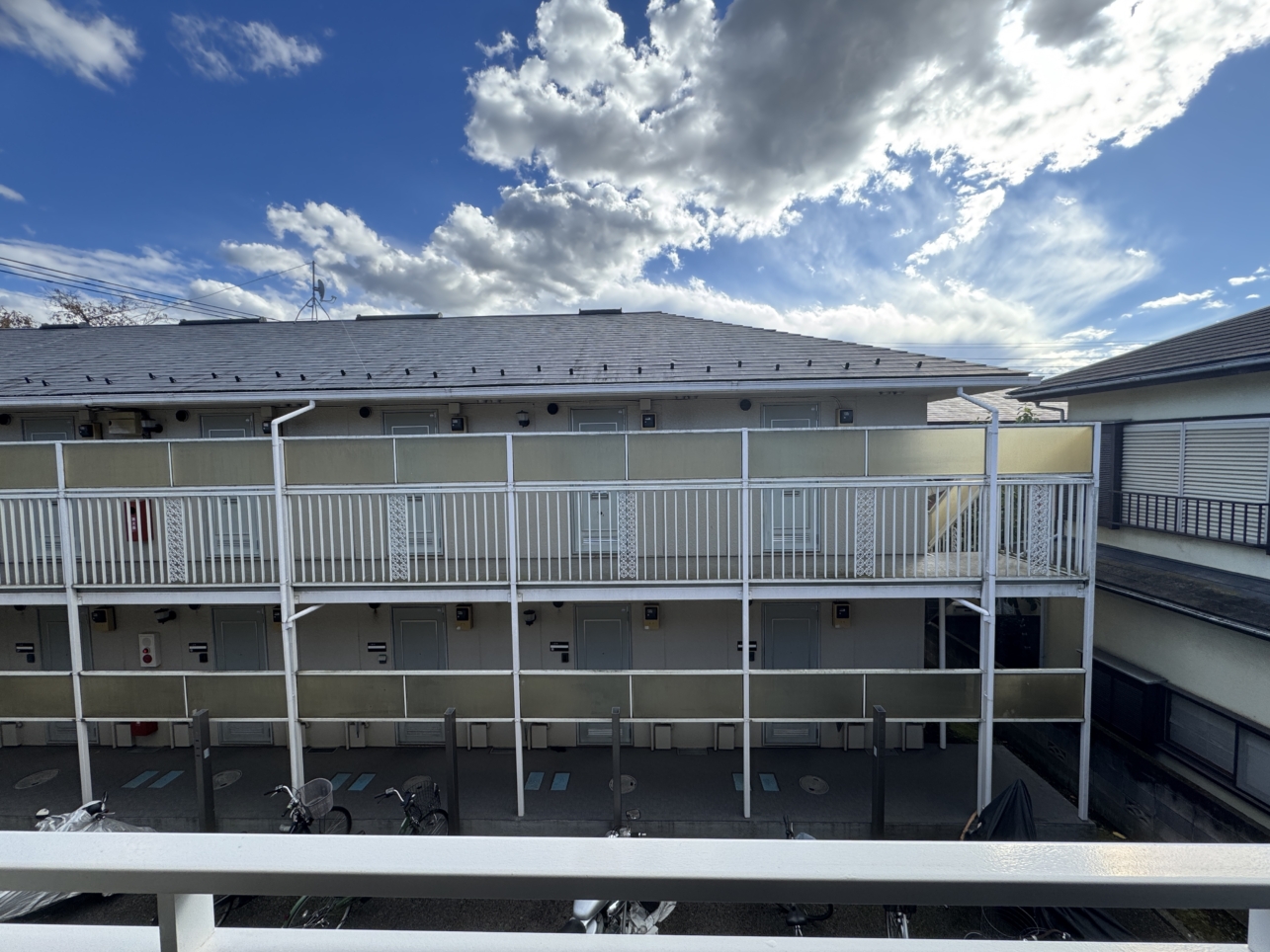 駅まで徒歩5分！安心と快適が揃う積水施工の1K(レミントンテラスB)