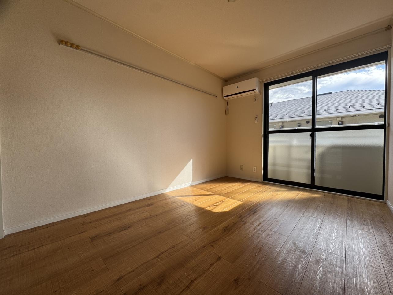 駅まで徒歩5分！安心と快適が揃う積水施工の1K(レミントンテラスB)