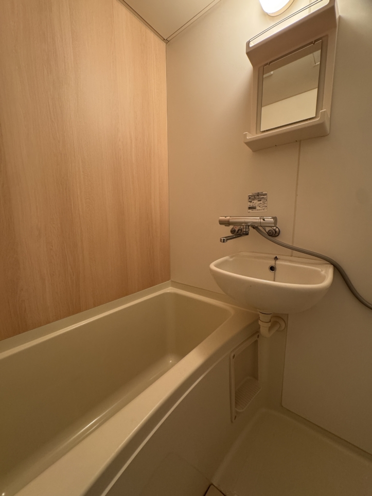 駅まで徒歩5分！安心と快適が揃う積水施工の1K(レミントンテラスB)