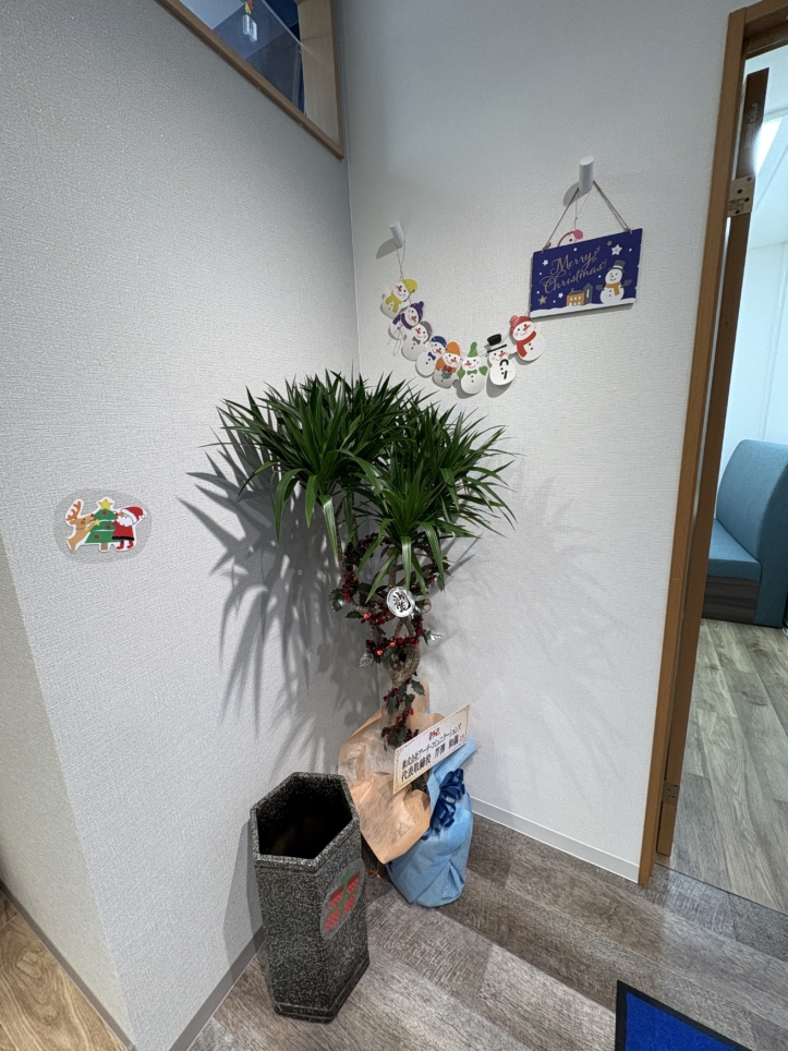 多摩センター店もクリスマス仕様になりました♪