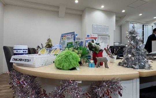 多摩センター店もクリスマス仕様になりました♪