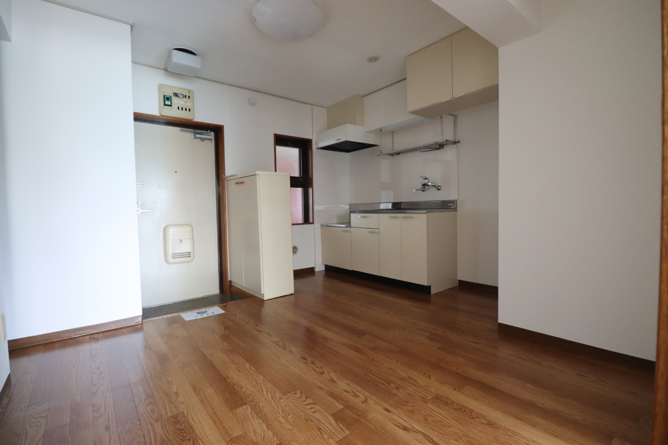 平置き駐車場付き物件の２DK【エミナン・ナガイ】