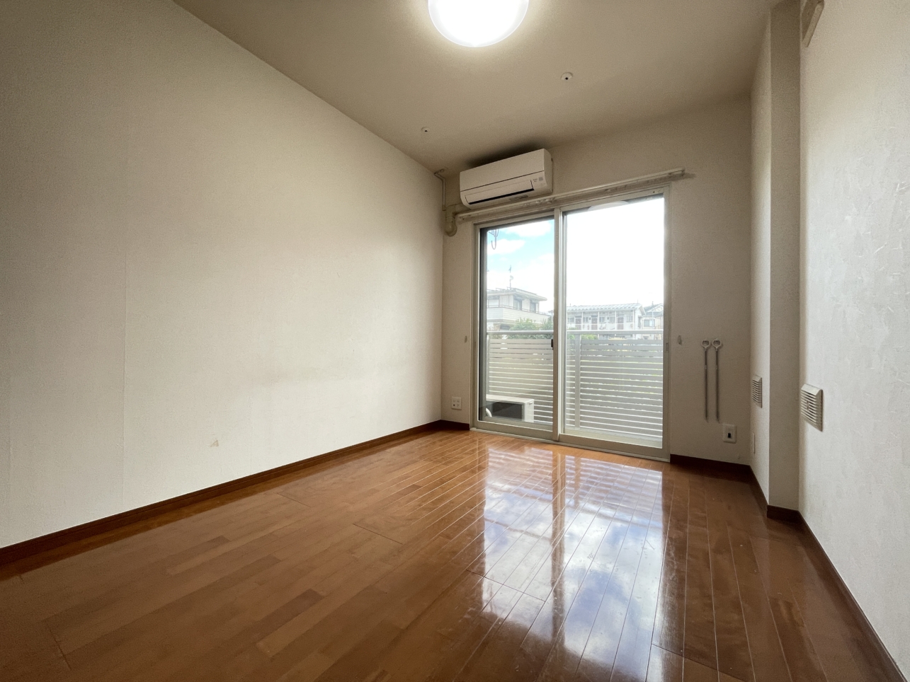 バストイレ別・独立洗面台付きの快適なお部屋☆【シャルム桜ヶ丘】（聖蹟桜ヶ丘駅）