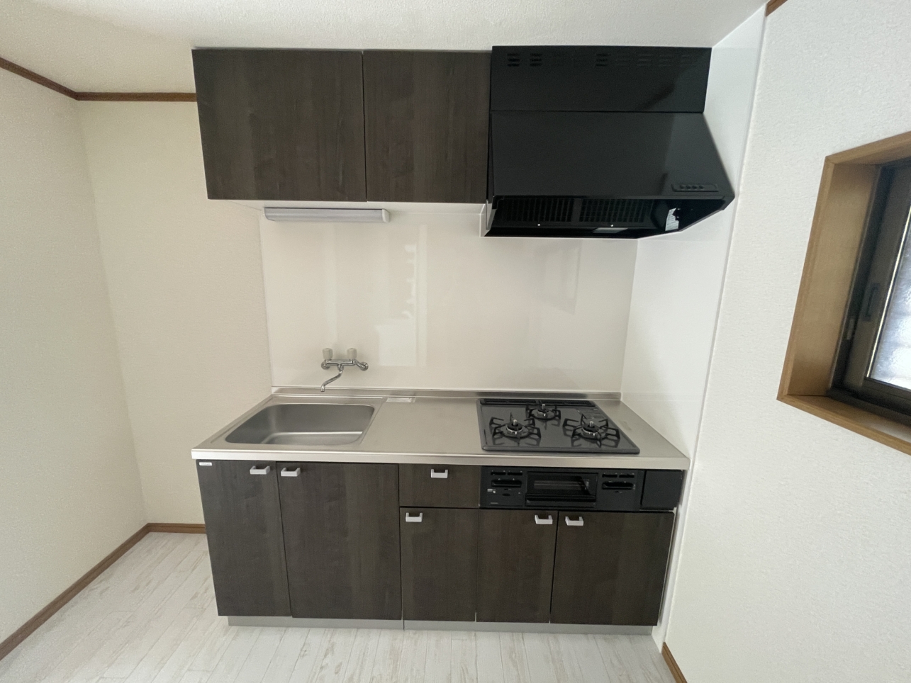 和室が洋室に変更！？大規模改修工事完了☆　【サンジュリアン　101号室】