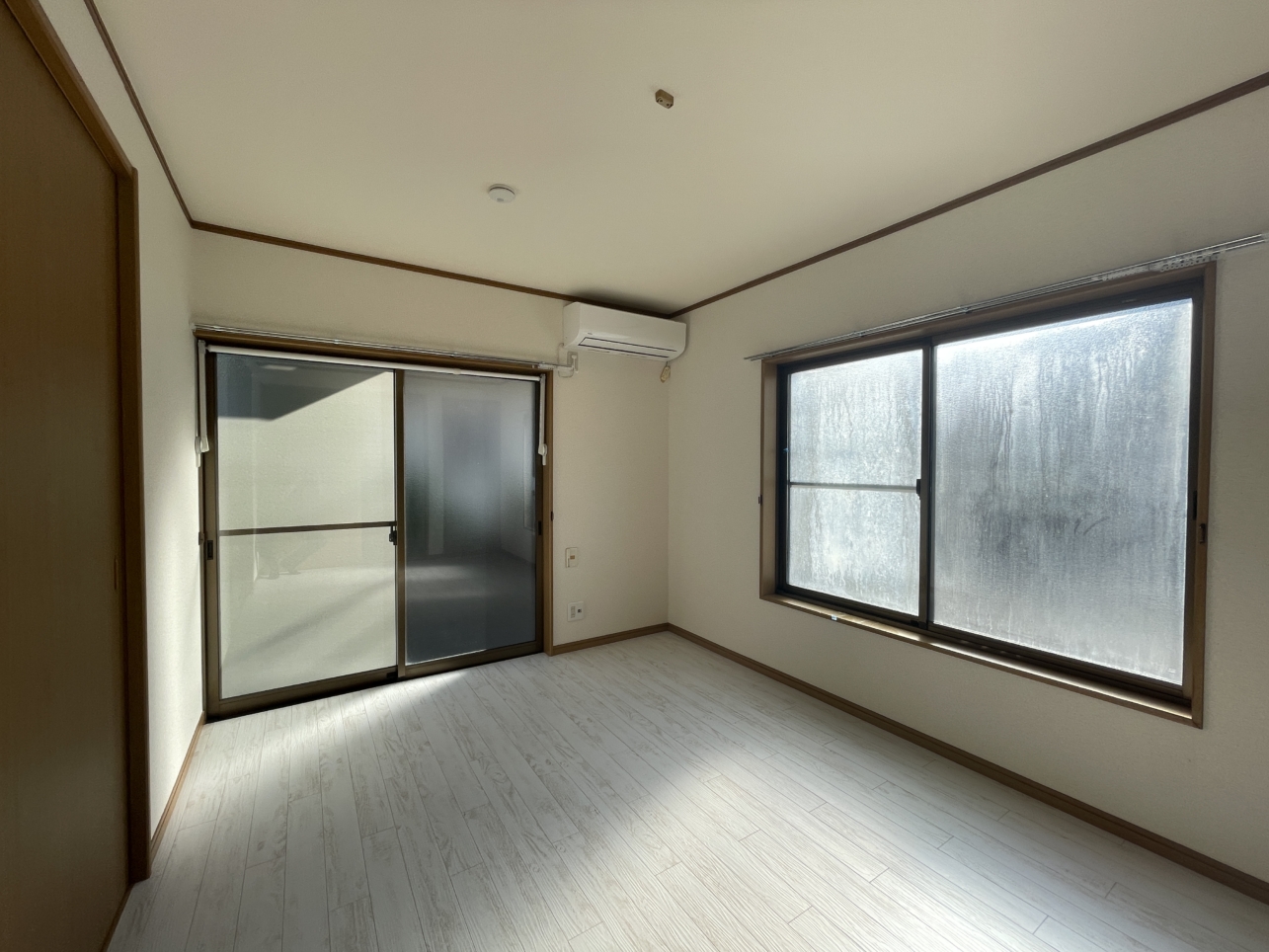 和室が洋室に変更！？大規模改修工事完了☆　【サンジュリアン　101号室】